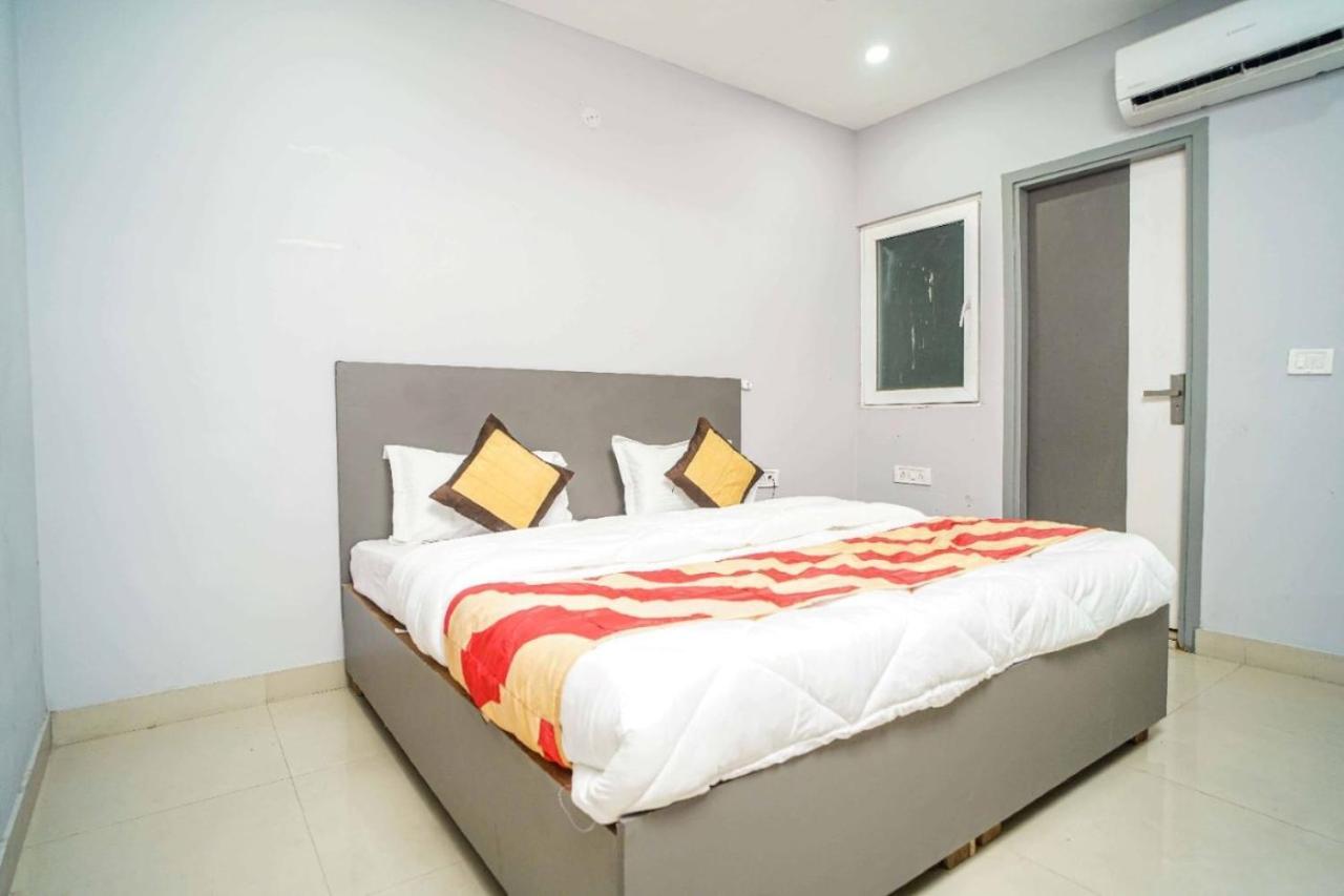 Hotel Revels By A1rooms 4*