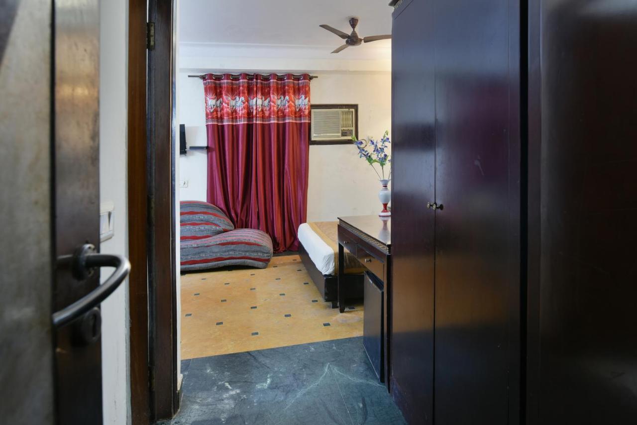 Revels By A1rooms New Delhi